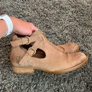 Born Leather booties